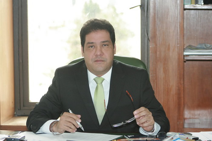 obligatorios en el comité especial de procedimientos administrativos